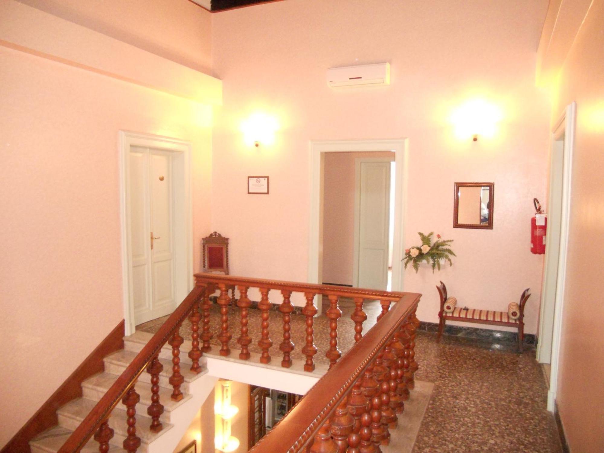 Hotel Fieschi 3*