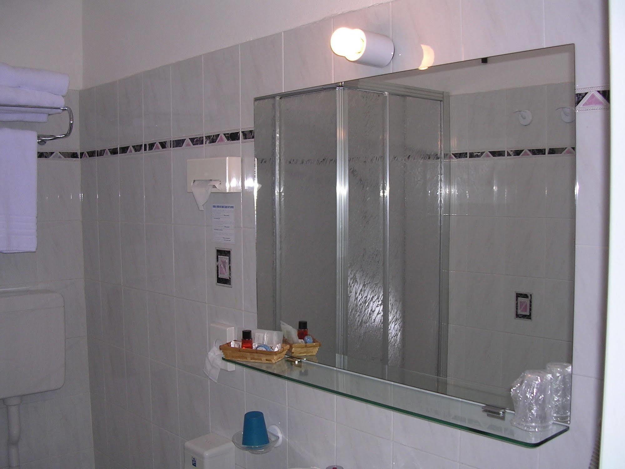 Fieschi Boutique 3*